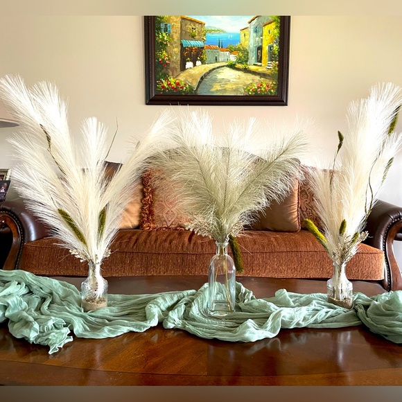 Pompas grass centerpieces that can be used for any occasion!
